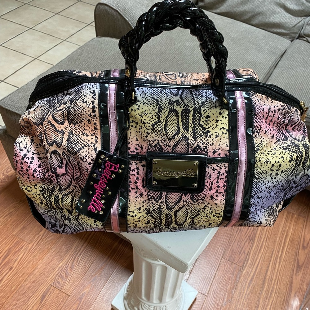 Betsey Johnson Duffle Bag - Like New!